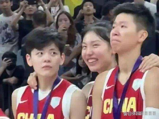 包含葡萄牙在亚洲杯中失利哈兰德,热议不断的词条 包含葡萄牙在亚洲杯中失利哈兰德,热议不断的词条