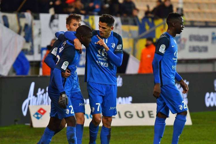 金年会网站-卡昂在主场比赛中力挫对手，获得胜利的简单介绍