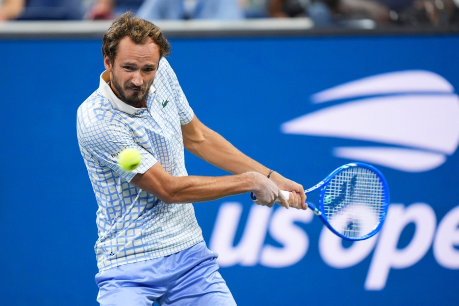 jinnianhui-包含澳大利亚网球队险胜意大利网球队，梅德韦杰夫关键制胜的词条