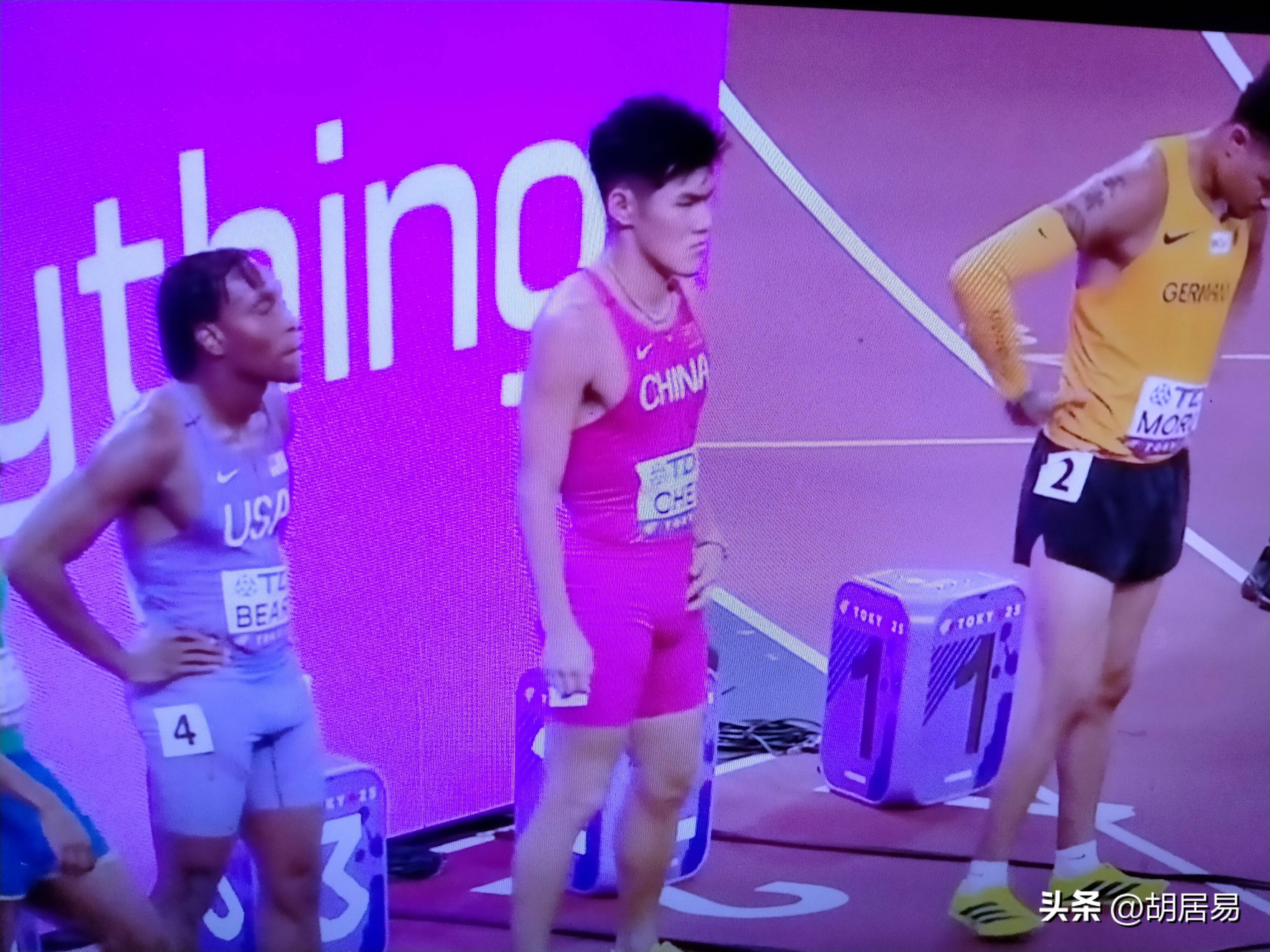 田径球员突破自我，表现堪称完美的简单介绍