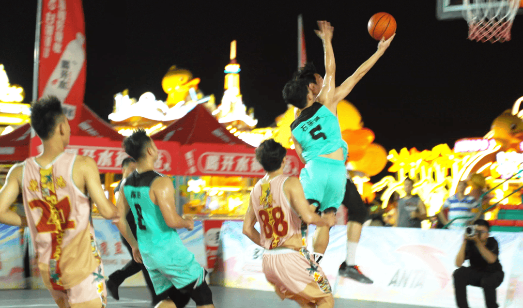 冷静与激情交织!篮球完美收官 冷静与激情交织!篮球完美收官