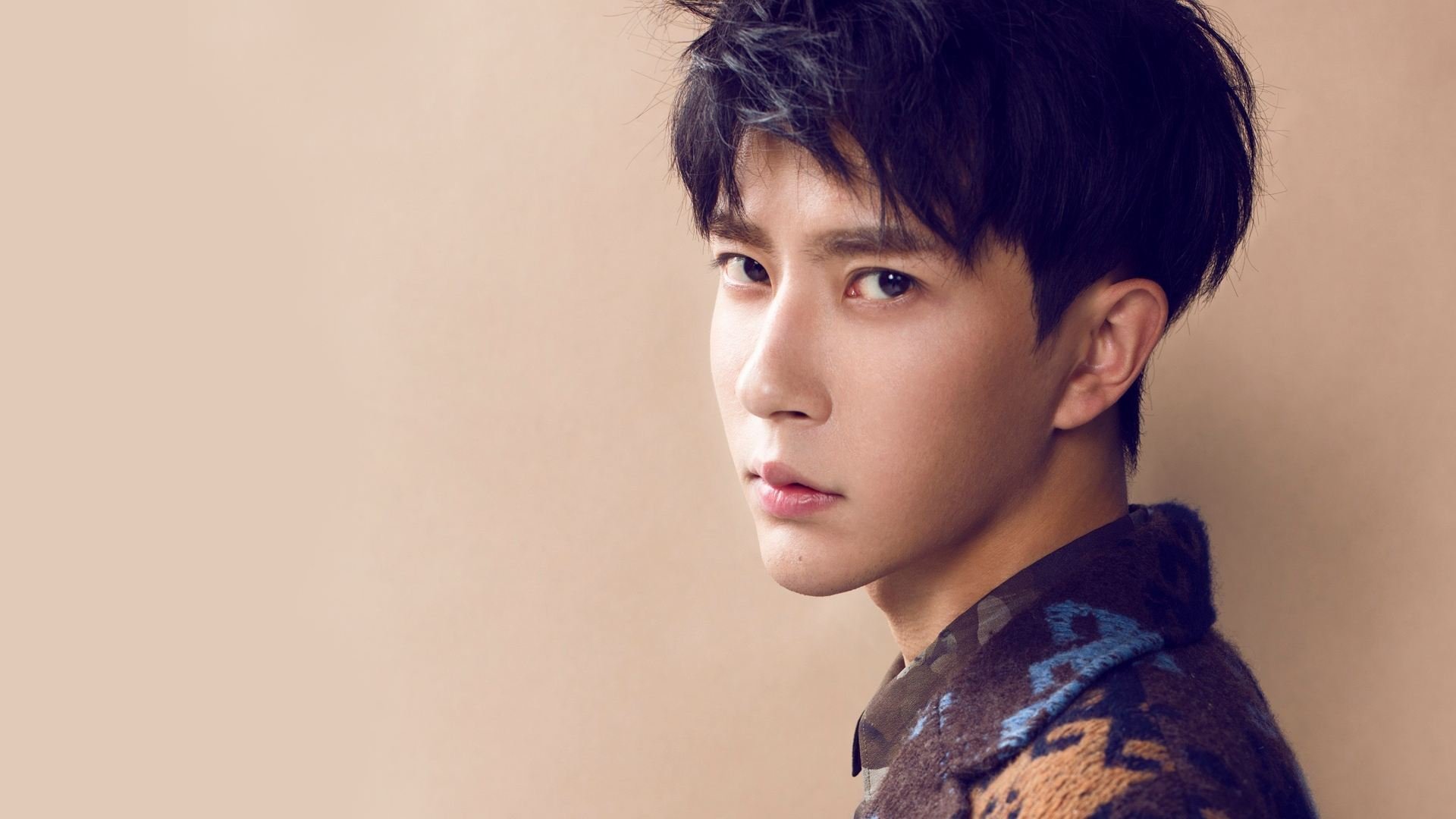 非洲雄狮掀翻苏格兰，莱万巨星级表演锁定全场最佳