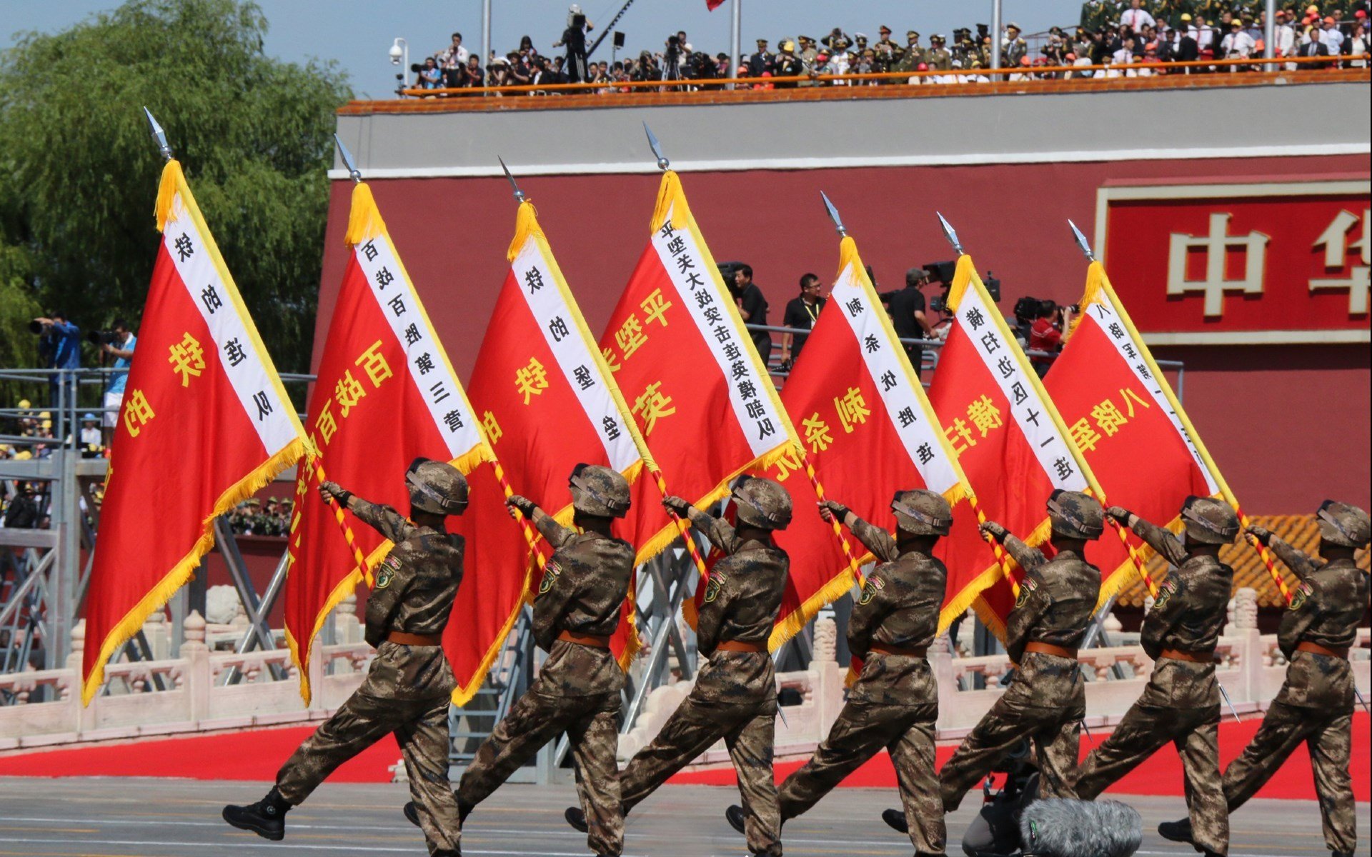 金年会APP-征服全场!阿劳霍统治级表现助比利亚雷亚尔跨越美国挑战