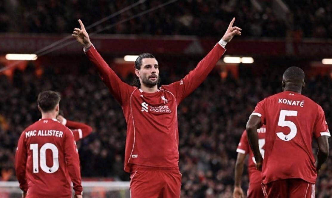 金年会体育-欧冠半决赛之夜,莱万舞台越大越强